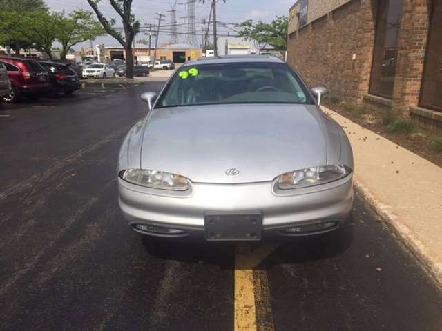 1999 Oldsmobile Aurora 4dr Sedan